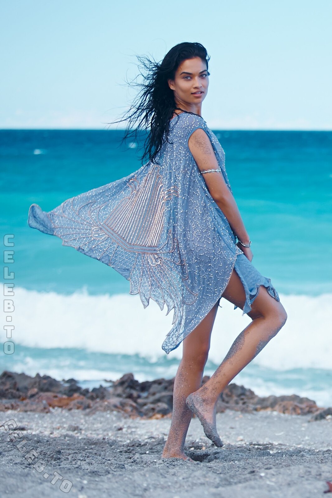 Shanina Shaik nude photo 5