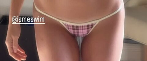 Shannon Zhao nude photo 1
