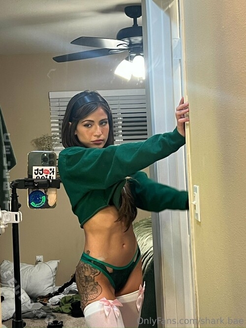 Shark Bae nude photo 13