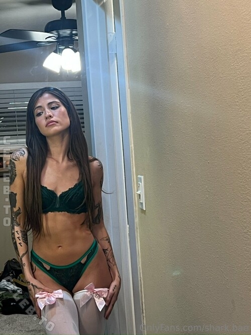 Shark Bae nude photo 17