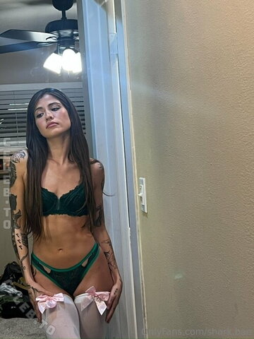 Shark Bae nude photo 14