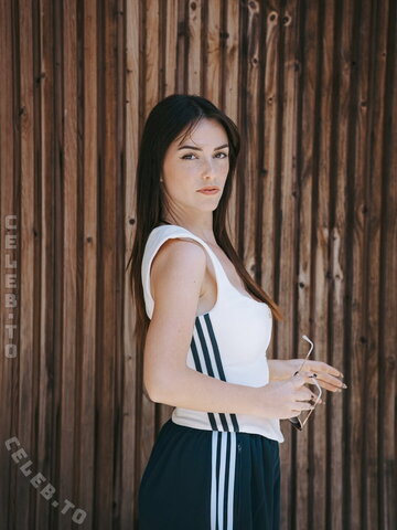 Shauna Dewit photo 1