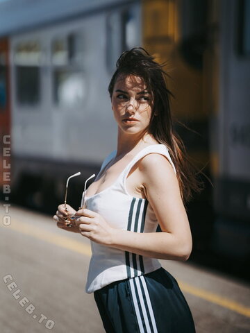 Shauna Dewit photo 4
