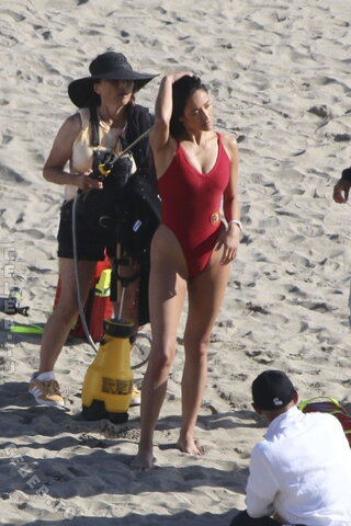 Shay Mitchell nude photo 4