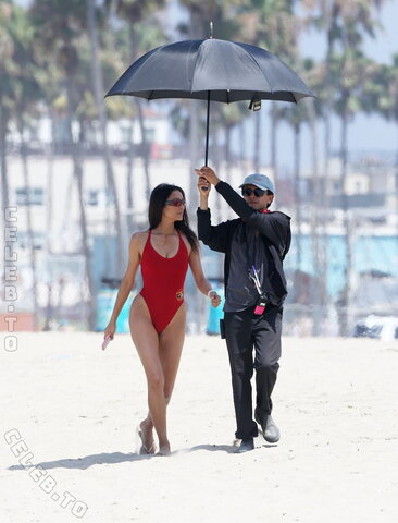 Shay Mitchell photo 3