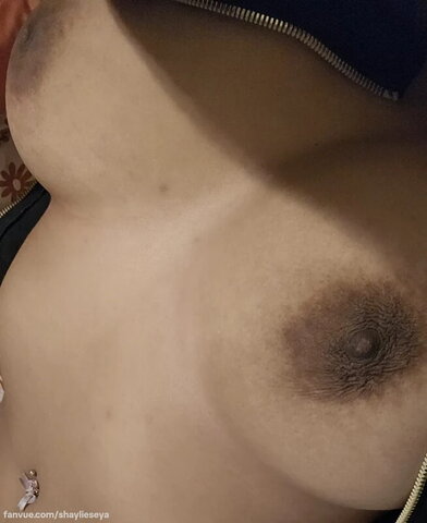shaylieseya nude photo 11