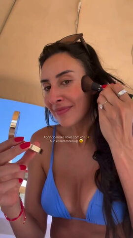 Sheilla Castro nude photo 9