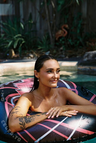 Shelby Lucisano nude photo 16
