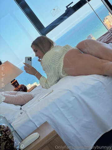 shellybunnyy nude photo 62