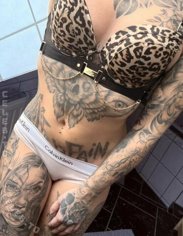 shellyink30 nude photo 15