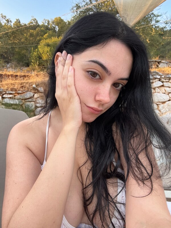 Shiftymine nude photo 3