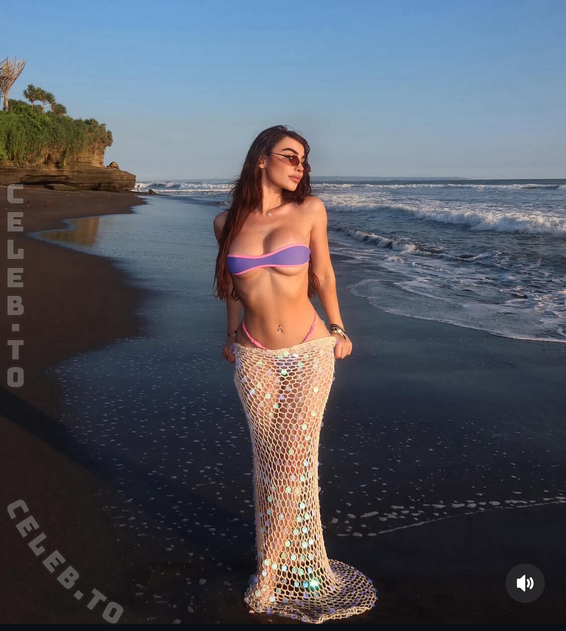Shima.mndi nude photo 3