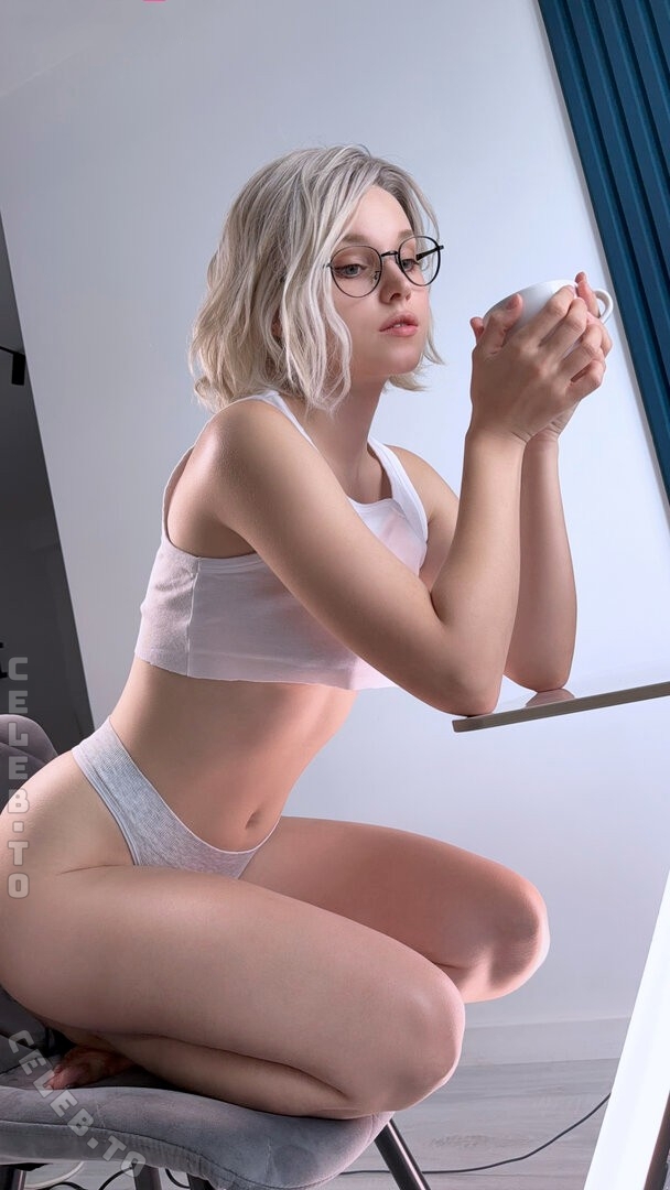 Shirogane-Sama nude photo 2