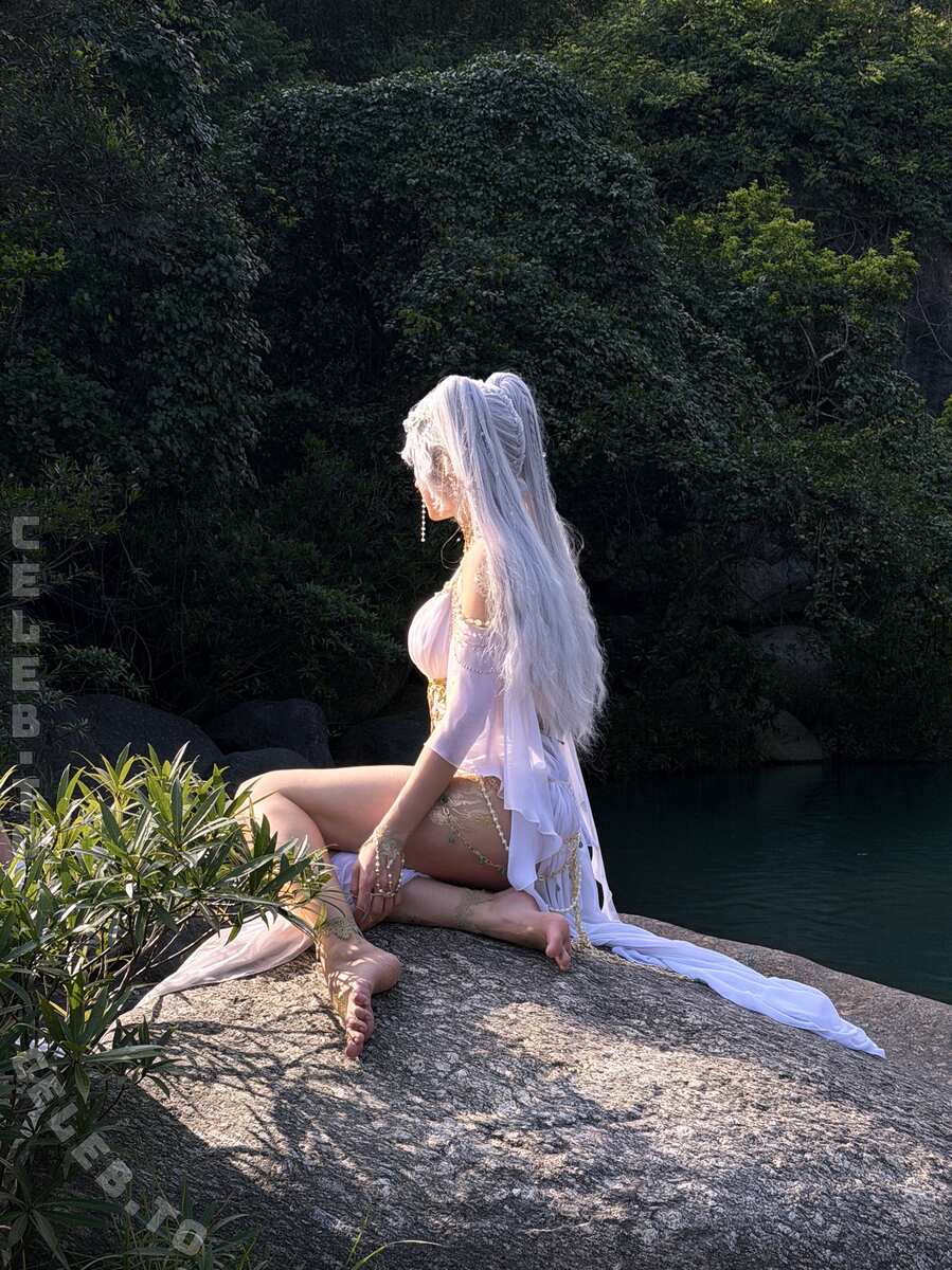 Shirogane-Sama nude photo 2