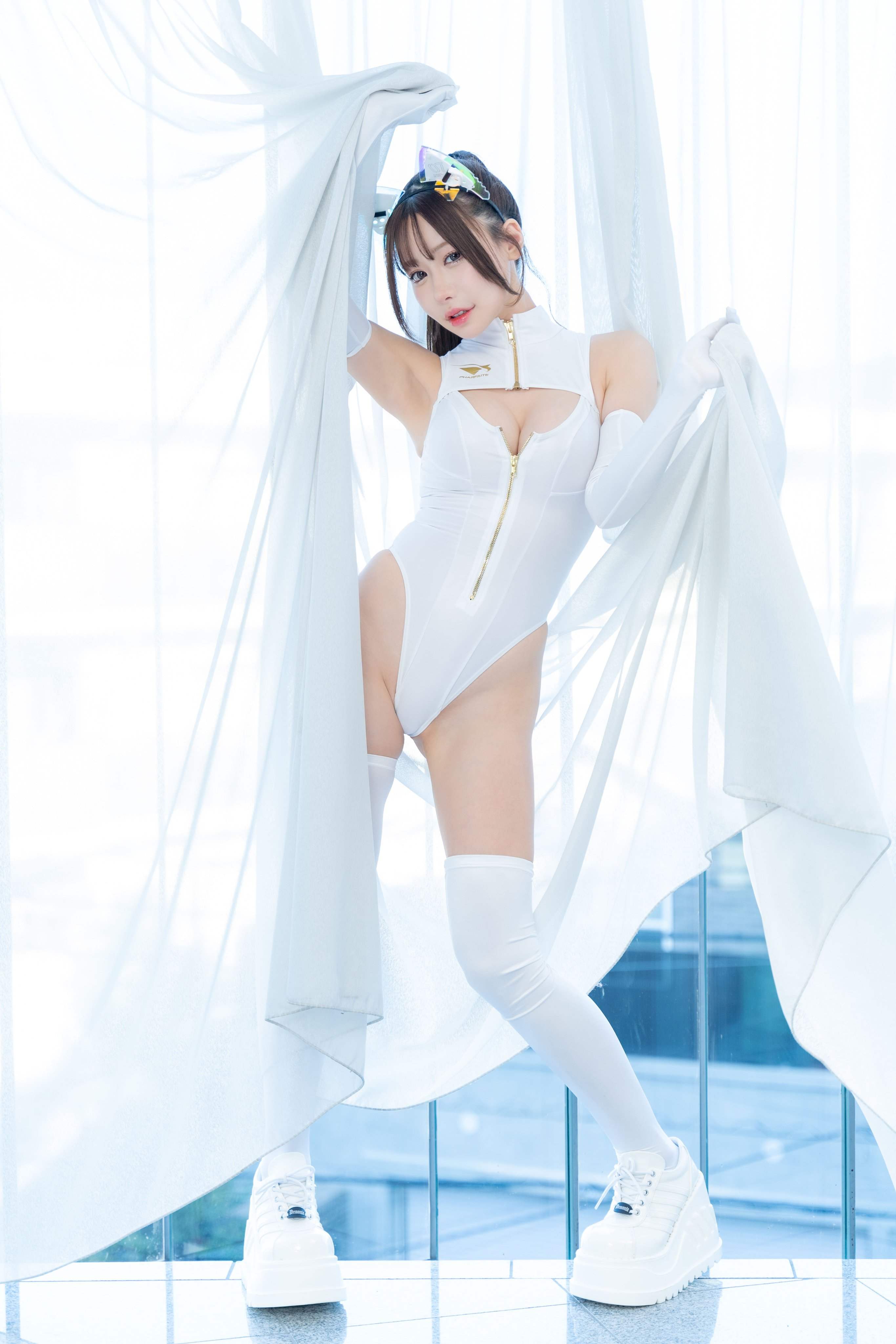Shirotama Mai nude photo 2