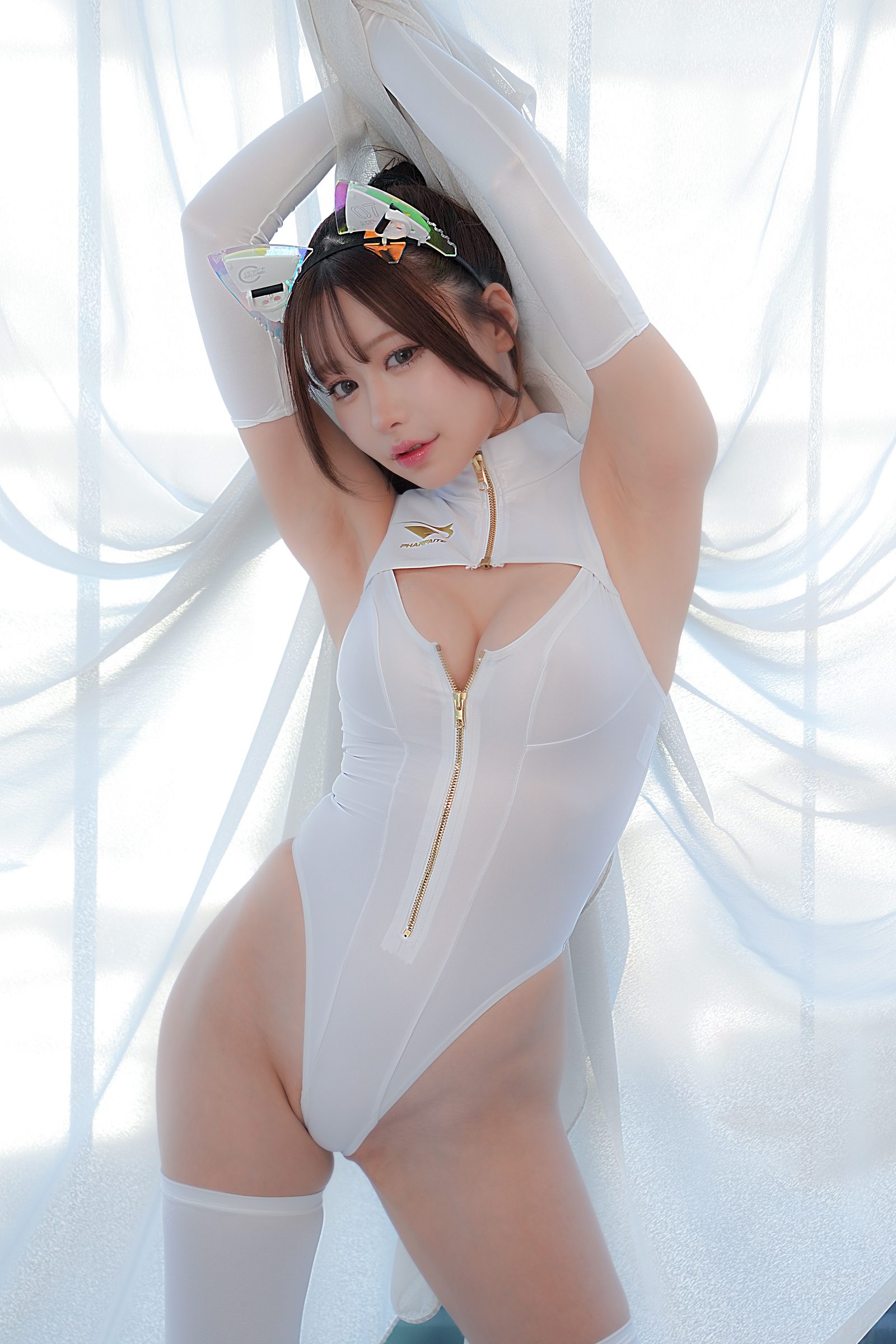 Shirotama Mai nude photo 4