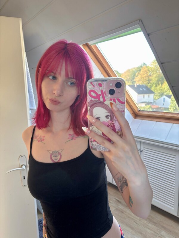shortcke nude photo 1