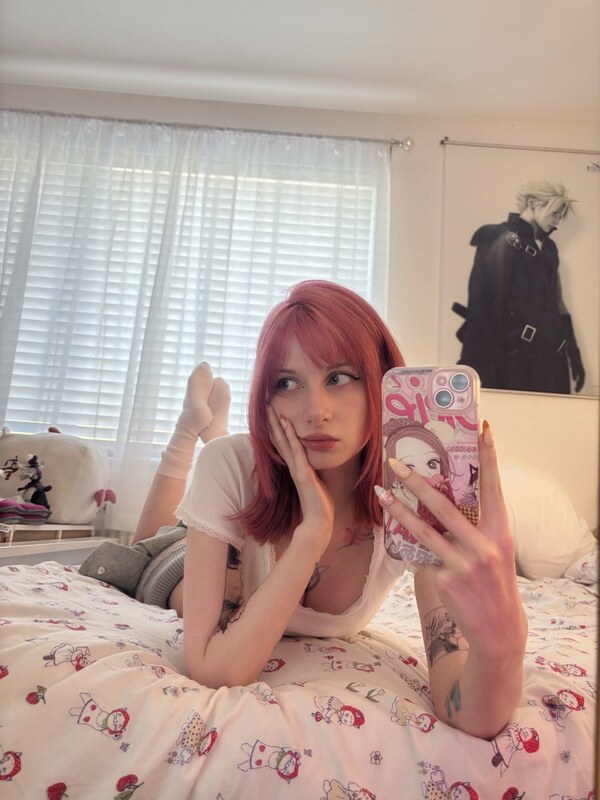 shortcke nude photo 1