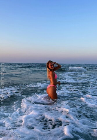 shpieew nude photo 2