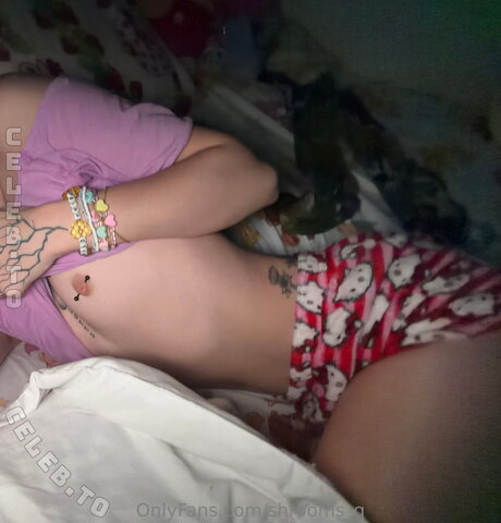 shrooms_q – here’s a sexy pic for u babe 🤪