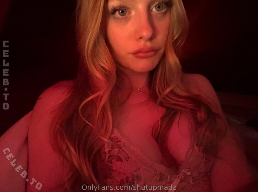 Shutupmelissa nude photo 8
