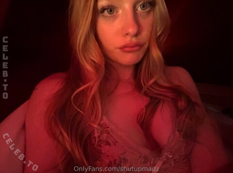 Shutupmelissa nude photo 1
