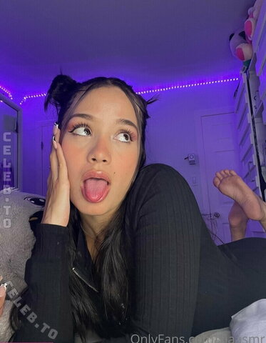 Sia ASMR nude photo 57