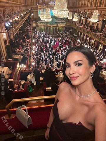 Sila Sahin-Radlinger nude