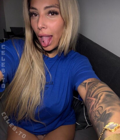 silaaabaeee nude photo 9