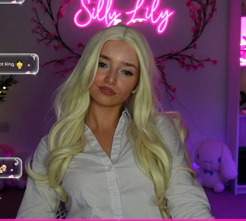 sillylilyzz nude photo 7