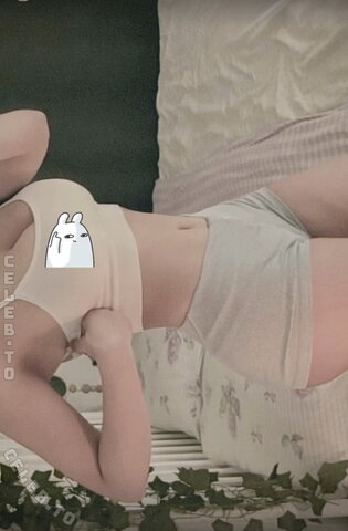 silverhairedbunny nude photo 3