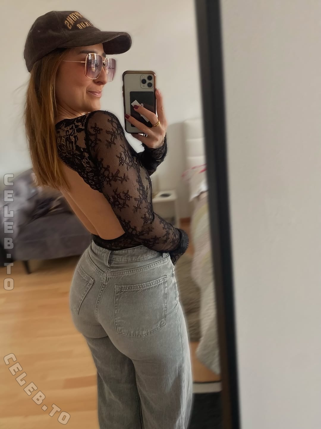 Simona Obereder nude photo 13