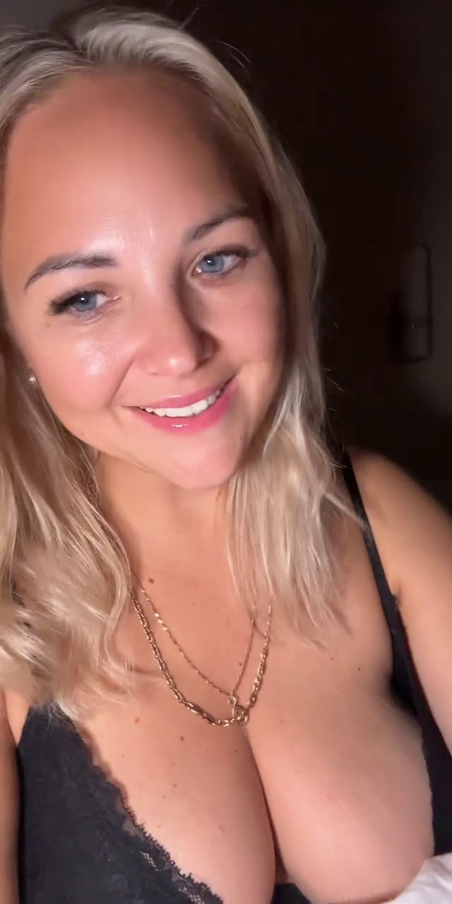 simonaleng nude photo 8