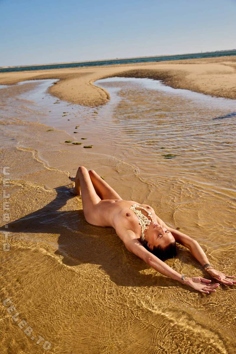 Simone Ballack nude photo 3