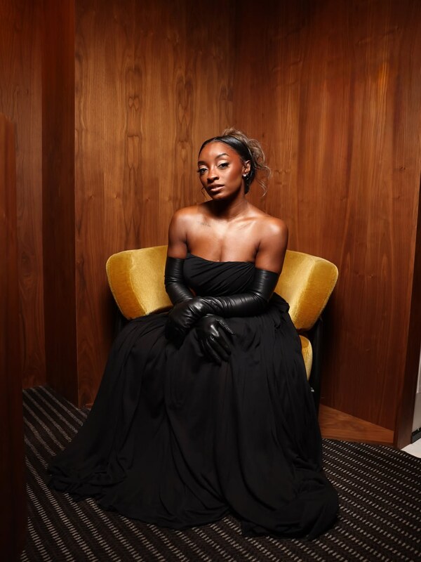 Simone Biles nude photo 9
