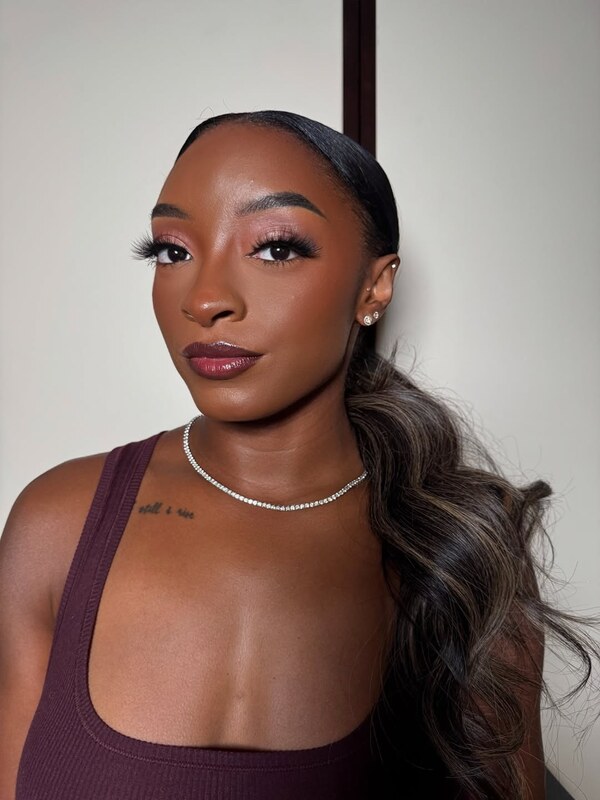 Simone Biles nude photo 4
