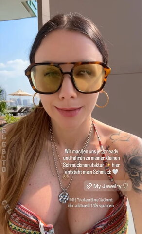 Simone Wagner nude photo 8