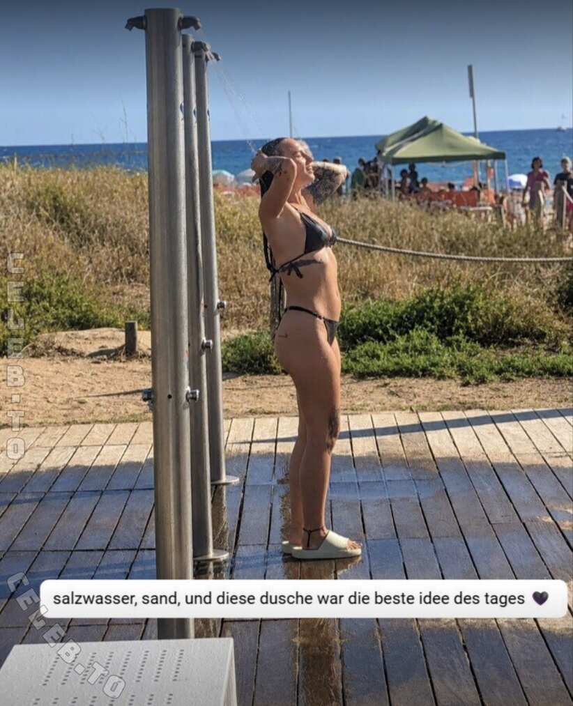 Sina Eberhardt nude photo 3