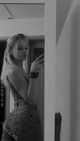 Sina_nck nude photo 11