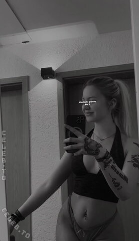 Sina_nck nude photo 13