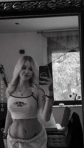 Sina_nck nude photo 9