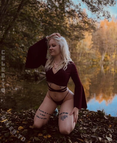 Sina_nck nude photo 8