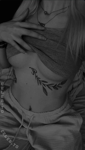 Sina_nck nude photo 5