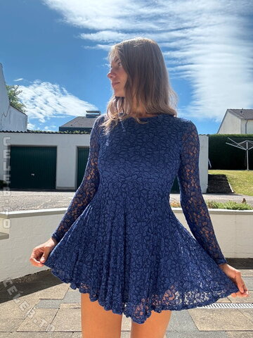 sinaue nude photo 13