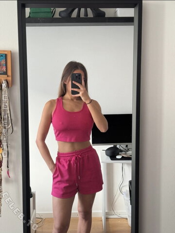sinaue nude photo 5