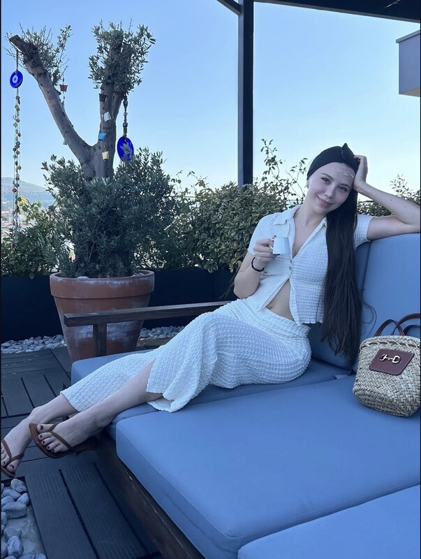 Sinem Ozgur nude photo 17