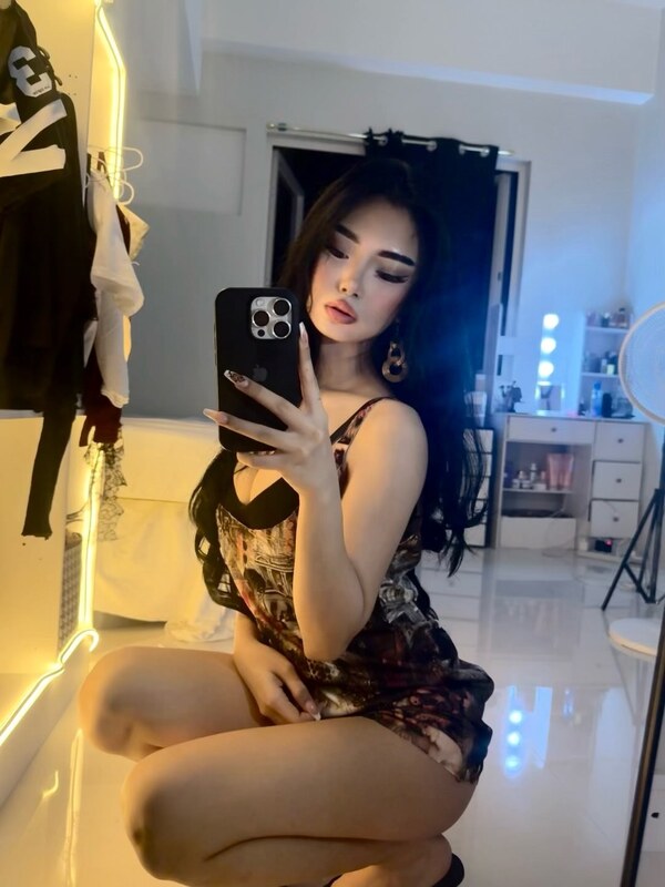 sizashii2 nude photo 2