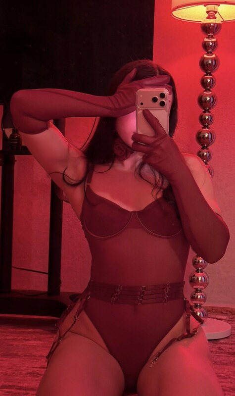 sk_eerht nude photo 2