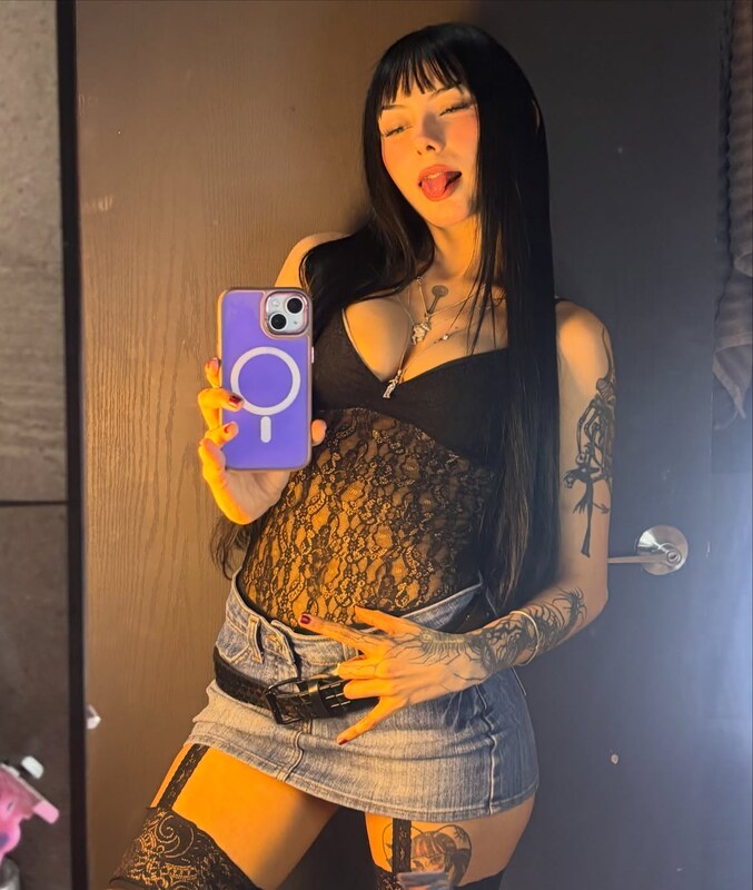 SkinnyGhostiee nude photo 3