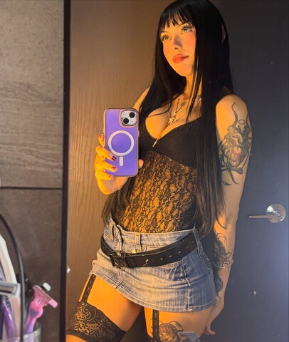 SkinnyGhostiee nude photo 1